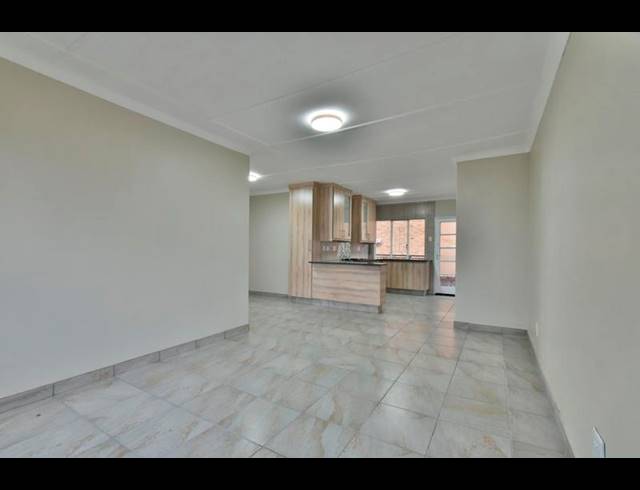 3 BEDROOM APARTMENT FOR SALE IN NEW REDRUTH
